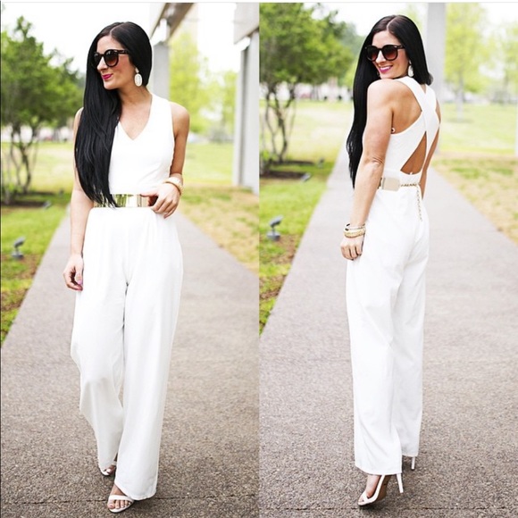 Forever 21 Pants - Forever 21 cross back jumpsuit